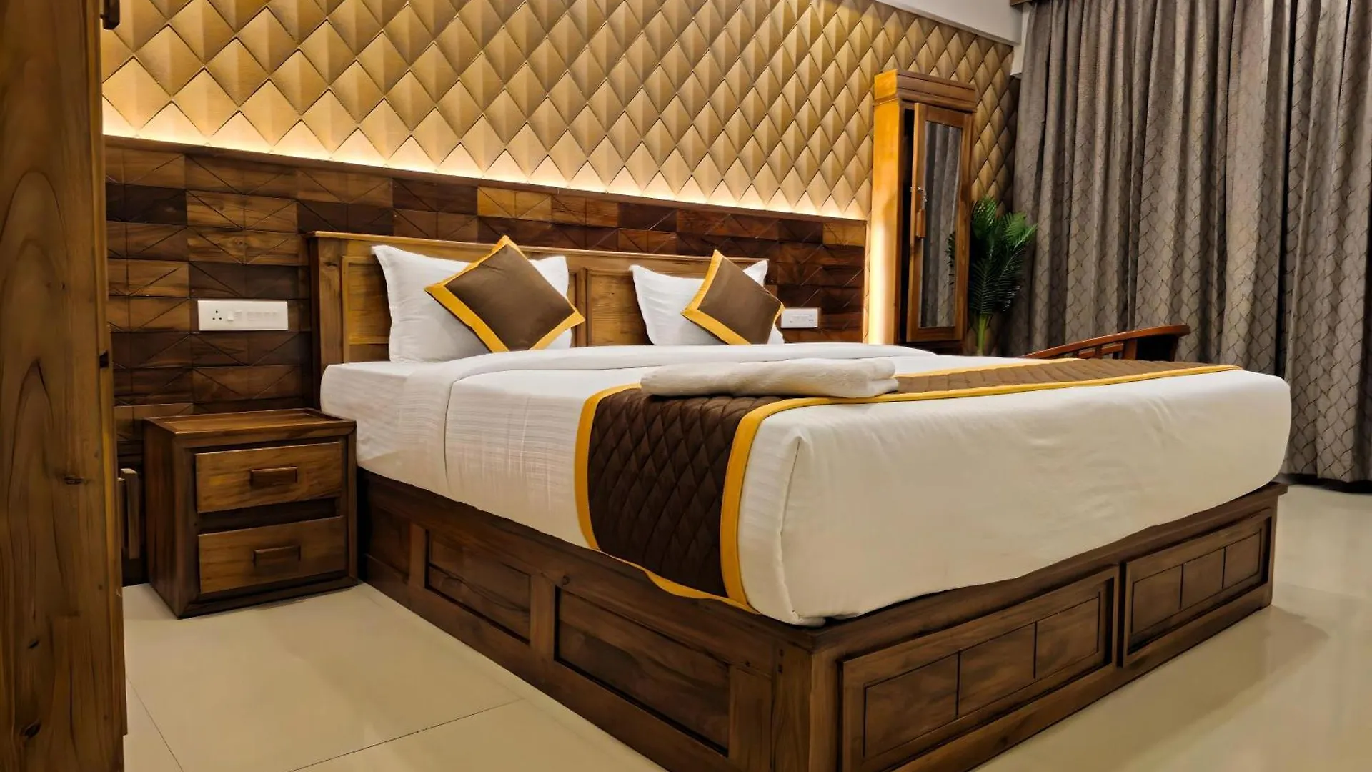 Alicos Residency Hotel Sultan Bathery